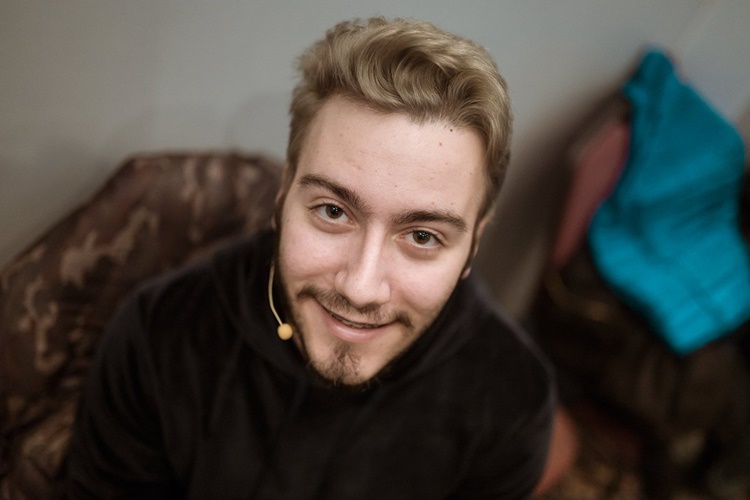 Enes Batur Eski Sevgilisi Kim?