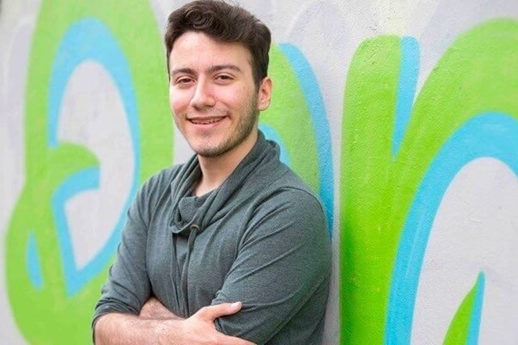 Enes Batur Evlendi mi?