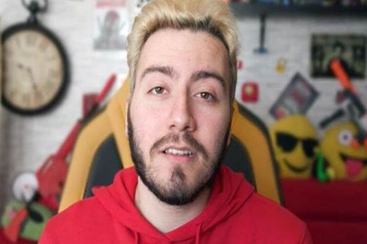 Enes Batur Kaç Yaşında?