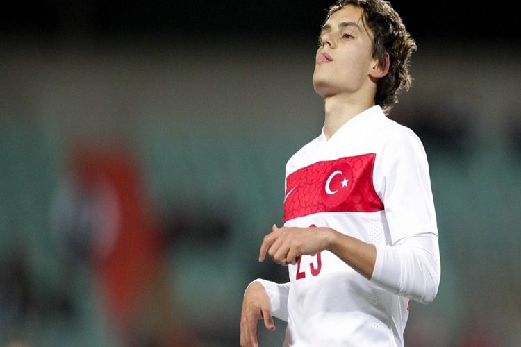 Enes Ünal Babası Kimdir?