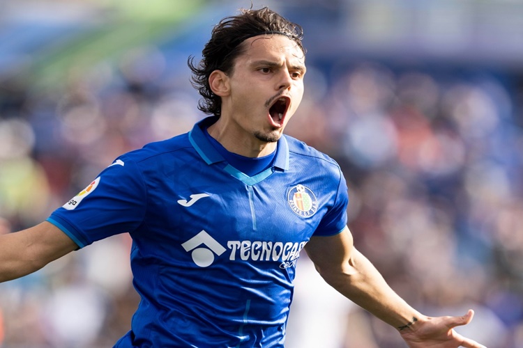 Enes Ünal Kaç Numara?