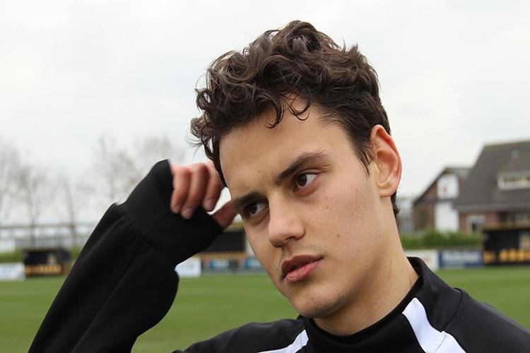 Enes Ünal Türkiye’de Hangi Takımı Tutuyor?