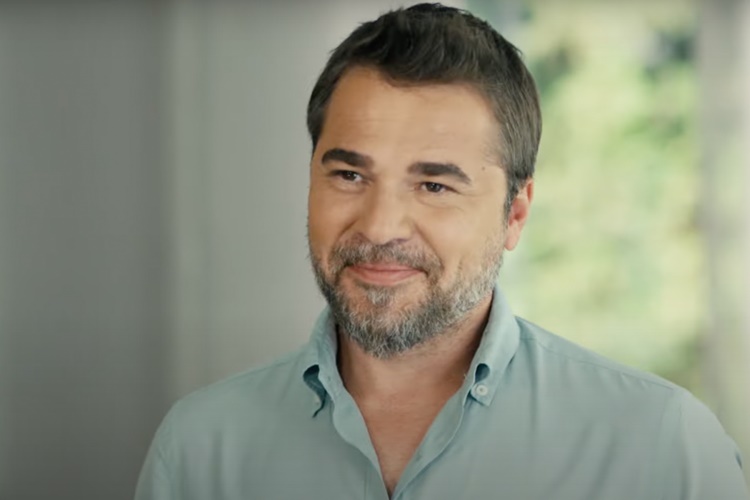 Engin Altan Düzyatan Boyu Kaç?