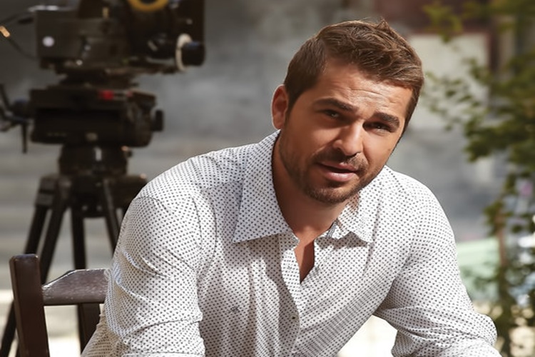 Engin Altan Kaç Yaşında?