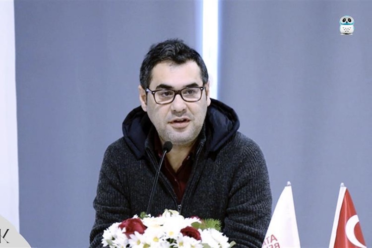 Enver Aysever Kimin Oğlu?