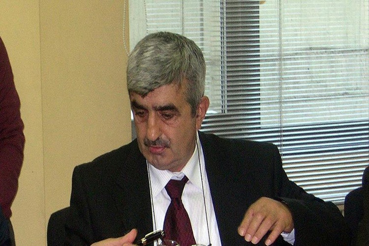 Erdoğan Bayraktar Kimin Babası?