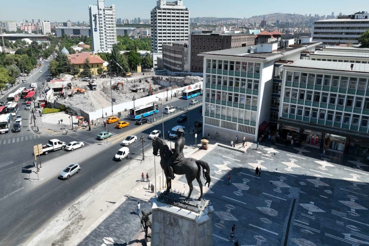 Esenboğa Havalimanından Ulus’a Nasıl Gidilir?