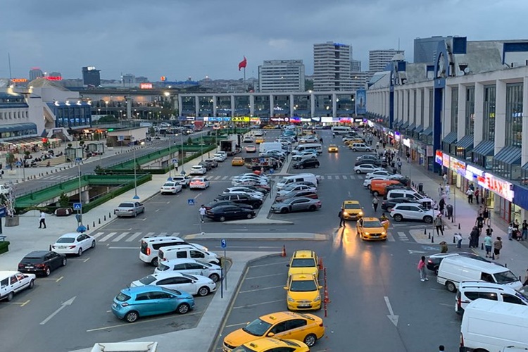Esenler Otogar İstanbul Havalimanı Arası Kaç Km?