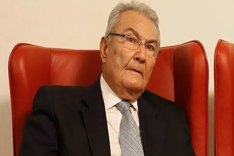 Deniz Baykal Kaç Yaşında?