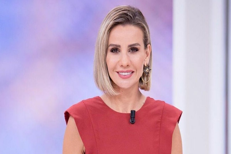 Esra Erol Burnu Estetik Mi?