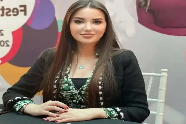 Esra Ezmeci Evli Mi?
