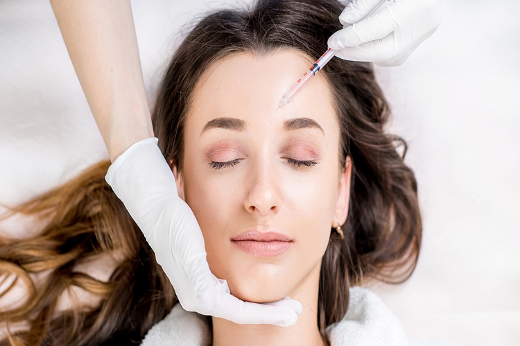 Estetik Cerrahı Kaç Yıl Okur?