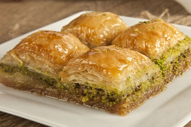 Ev Baklavası Nasıl Gevrek Olur?