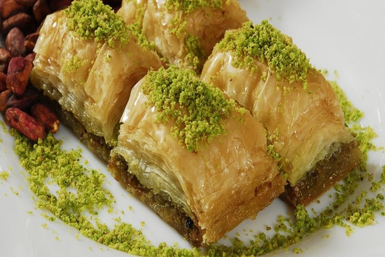 Ev Baklavası şerbeti Neden Cıvık Olur?