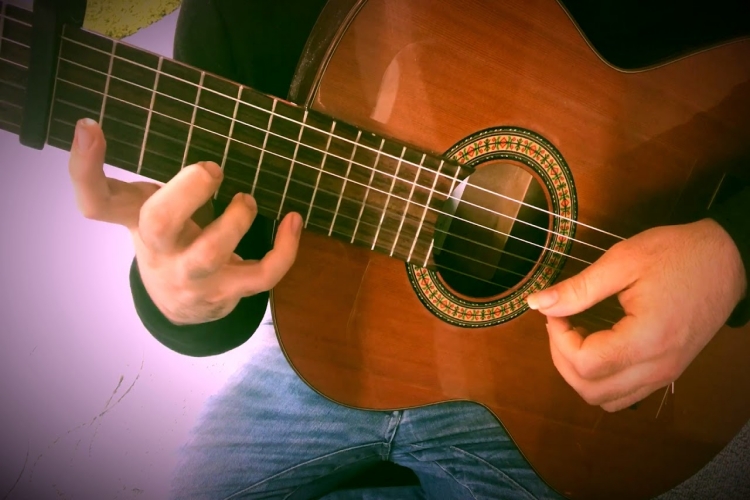 Evde Gitar Akordu Nasıl Yapılır?