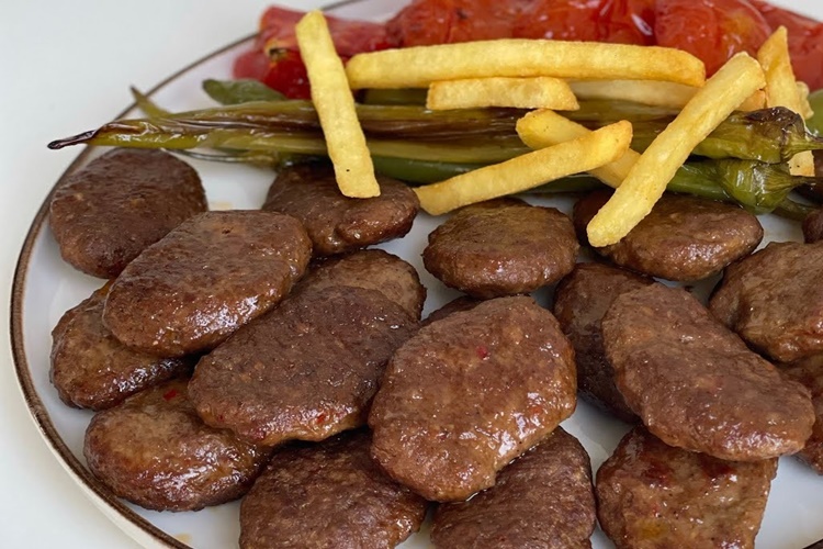 Evde Yapılan Köfte Neden Dağılır?