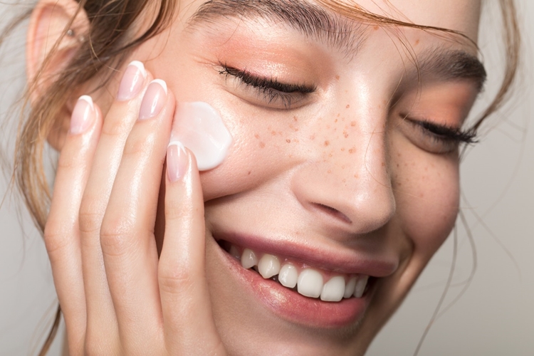 Expigment Krem Sürdükten Sonra Yıkanır Mı?