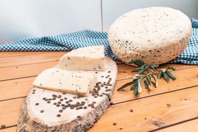 Ezine Peyniri Nasıl Yapılır?