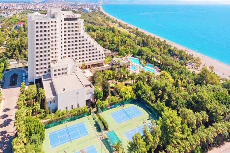 Falez Otel Sahibi Kim?