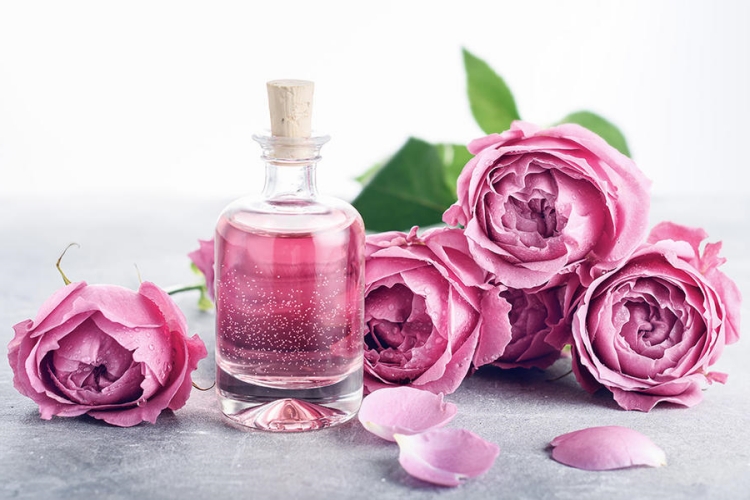 Farmasi Parfümlerinde Alkol Var Mı?