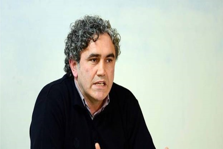 Faruk Aksoy'un Eşi Kimdir?