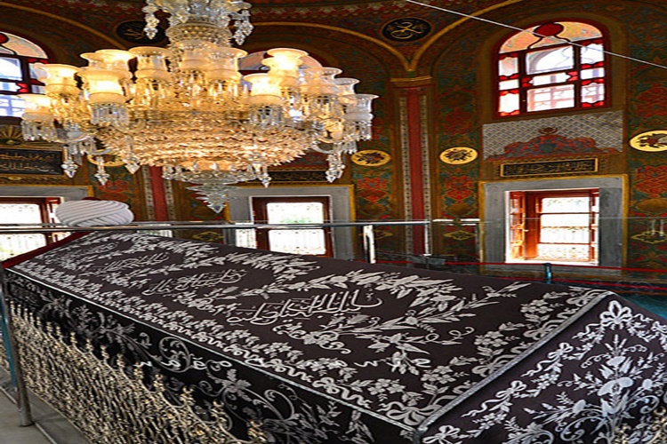 Fatih Sultan Mehmet Türbesi Nerede?