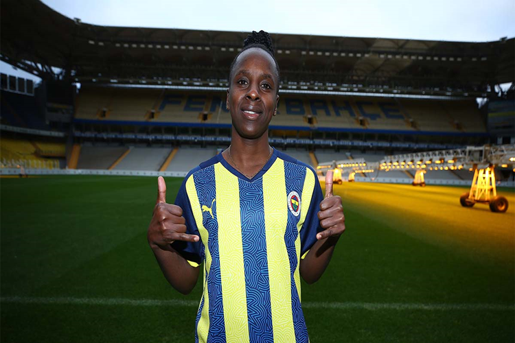 Fenerbahçe Kadın Futbol Takımı Oyuncusu Kennya Kinda Esther Cordner Kimdir?