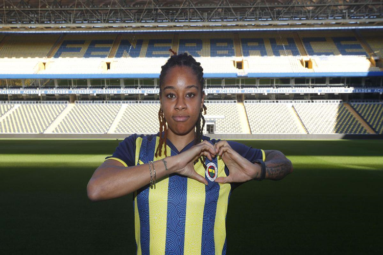 Fenerbahçe Kadın Futbol Takımı Oyuncusu Shameeka Fishley Kimdir?