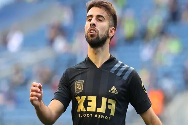Diego Rossi Kimdir?