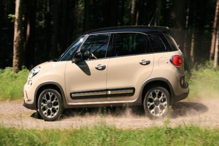 Fiat 500L Hangi Segment Bir Arabadır?