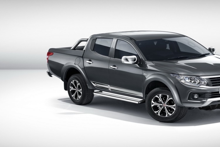 Fiat Fullback Kaput Açma Kolu Nerededir?