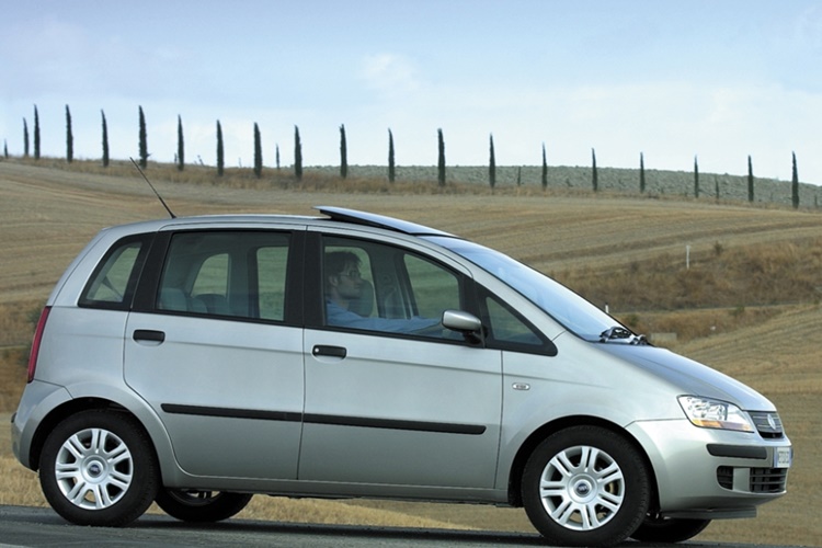 Fiat İdea Özellikleri ve Fiyatı Nedir?