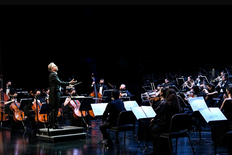 Filarmoni Orkestrası Kaç Kişiden Oluşur?