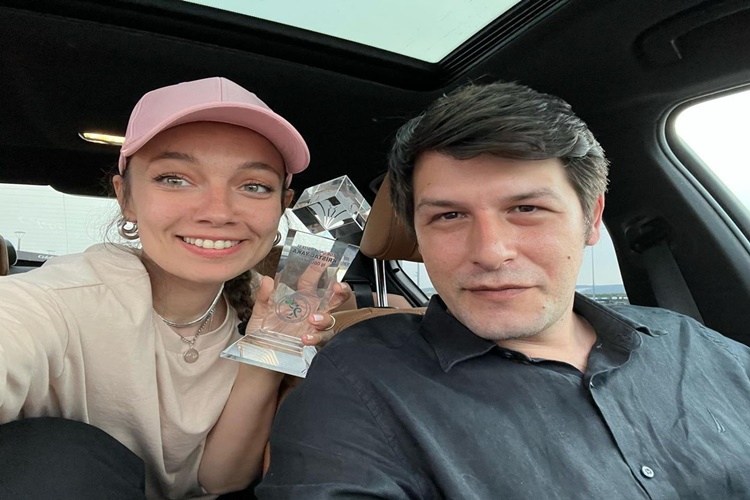 Fırat Albayram ve Ceyda Kasabalı Nerede Tanıştı?
