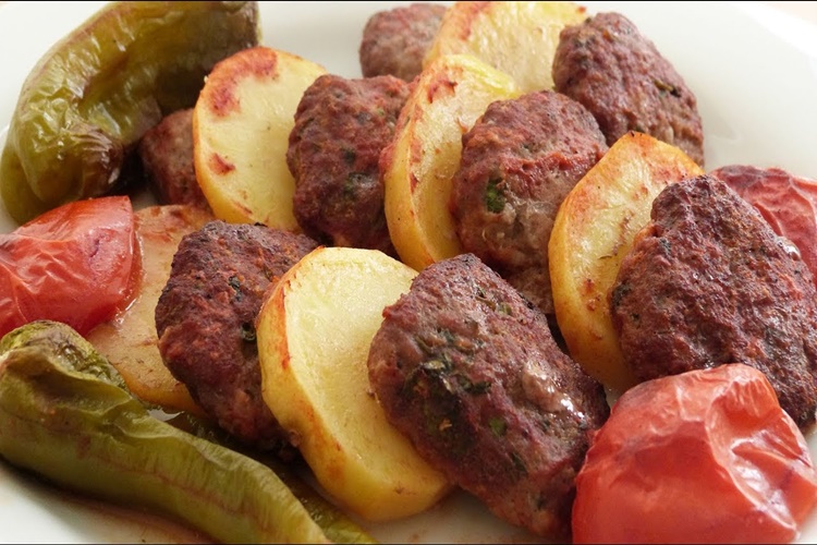 Fırında Köfte Neden Sert Olur?