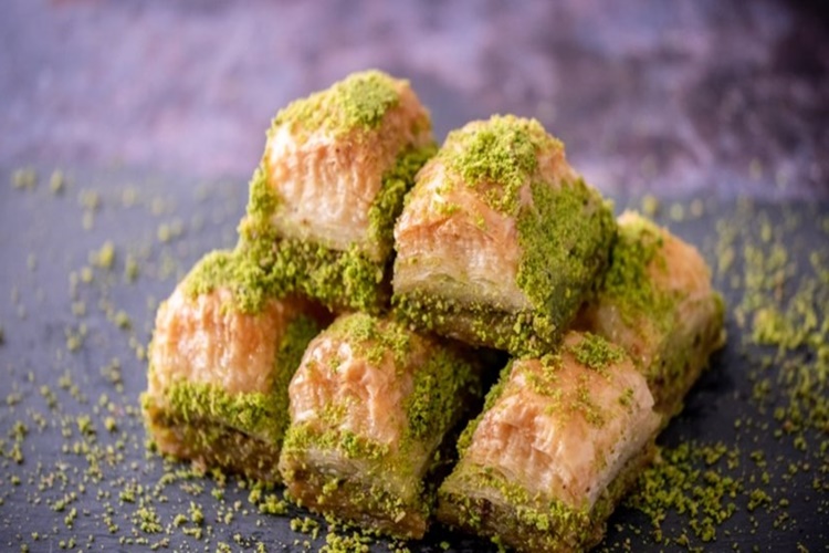 Fıstıklı Baklava Kaç Günde Bozulur?