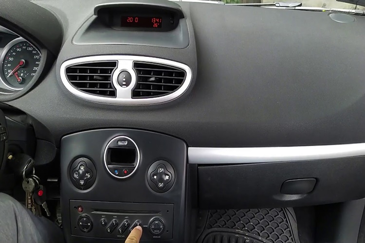 Fluence Radyo Kodu Nasıl Girilir?