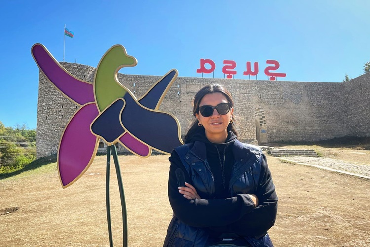 Fulya Öztürk Burcu Estetik Mi?