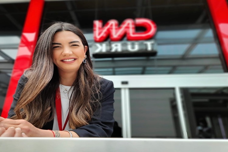 Fulya Öztürk Ne Kadar Kazanıyor?