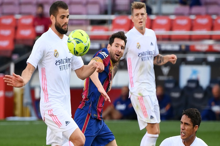 Futbol Maçında Kural Hatası Olursa Ne Olur?