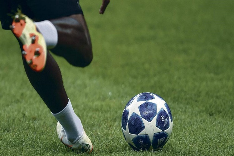 Futbolcular Emekli Olur Mu?
