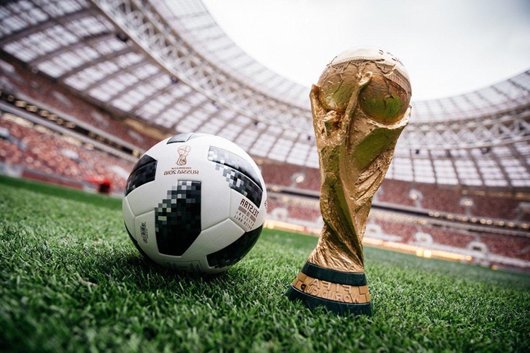 Futbolcular Neden Tükürür?