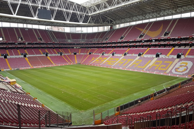 Galatasaray Stadyumu En İyi Tribün Hangisidir?