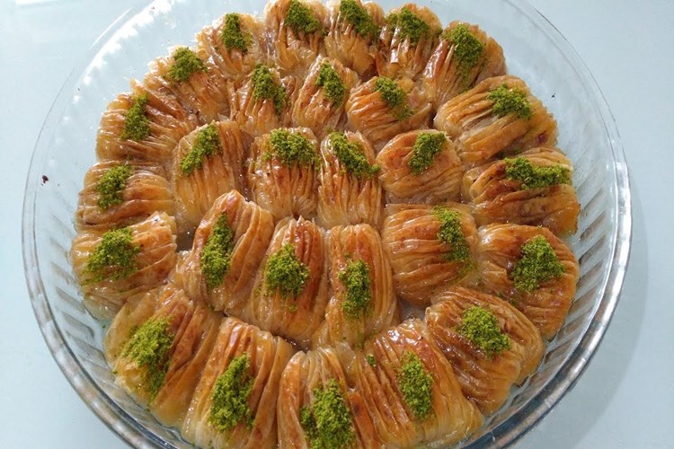Gazete Baklavası Nereye Ait Bir Yemektir?