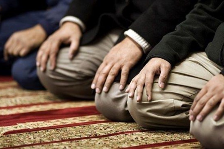 Gece Namazı İle Teheccüd Aynı Mı?