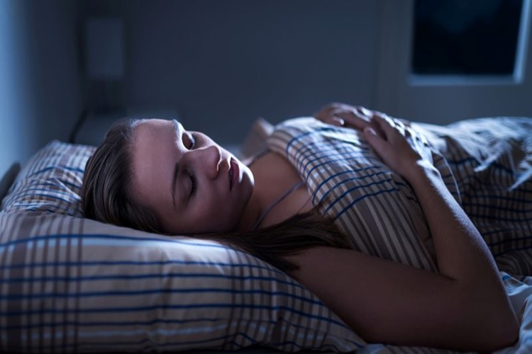 Gece Vücut Isısının Artması Hamilelik Belirtisi Mi?