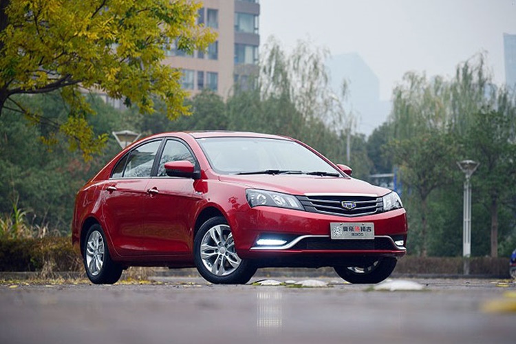 Geely Familia Nasıl Araba?