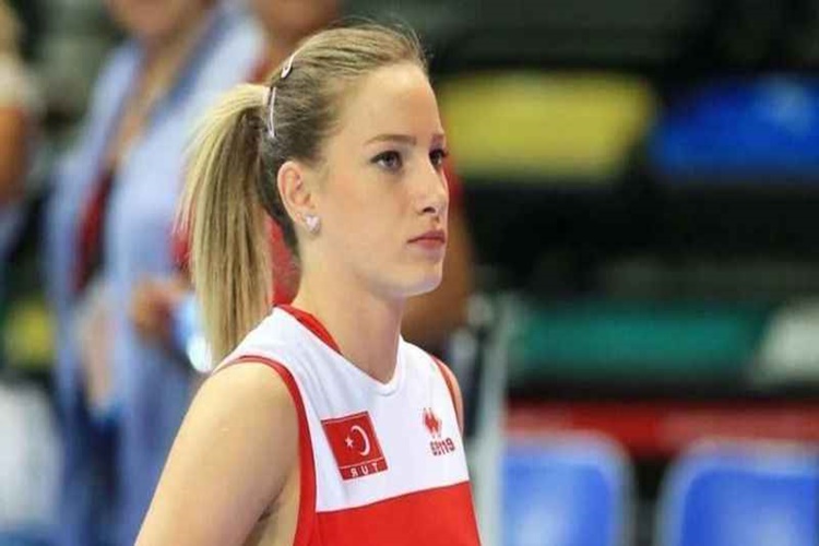 Gizem Örge Evli Mi?