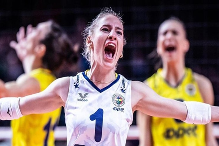 Gizem Örge Hangi Takımı Tutuyor?