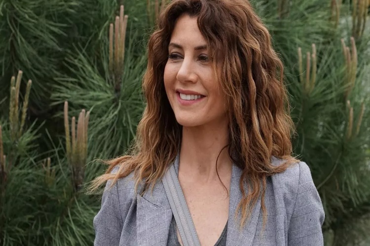  Gökçe Bahadır Kardeşi Kimdir?